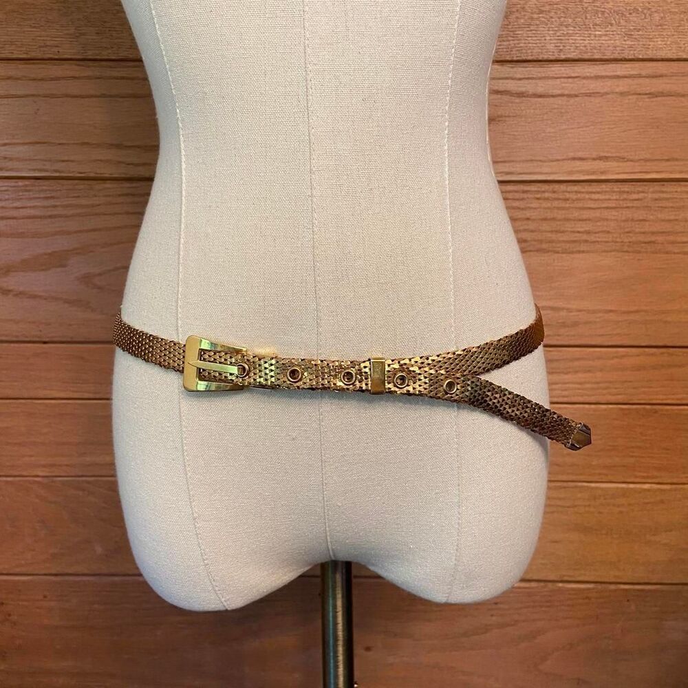 Vintage 80s gold metallic stretch belt